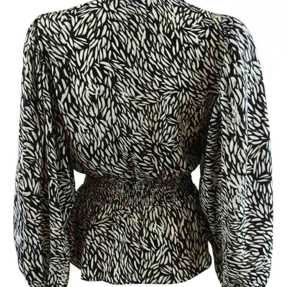 Vince Camuto Monochrome Leaf Print Blouse - Picture 4 of 5